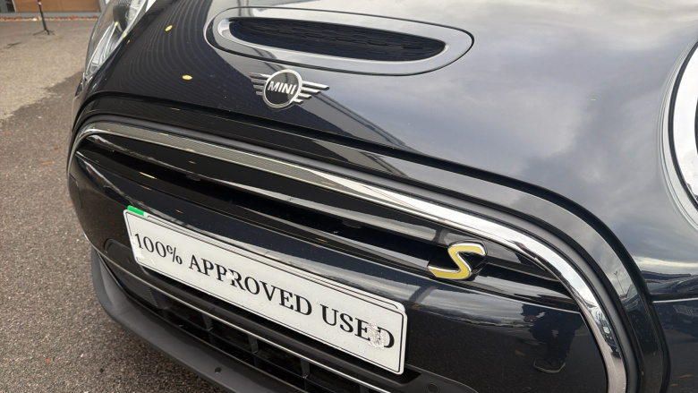 MINI Hatchback 135kW Cooper S Level 3 33kWh 3dr Auto Electric Hatchback